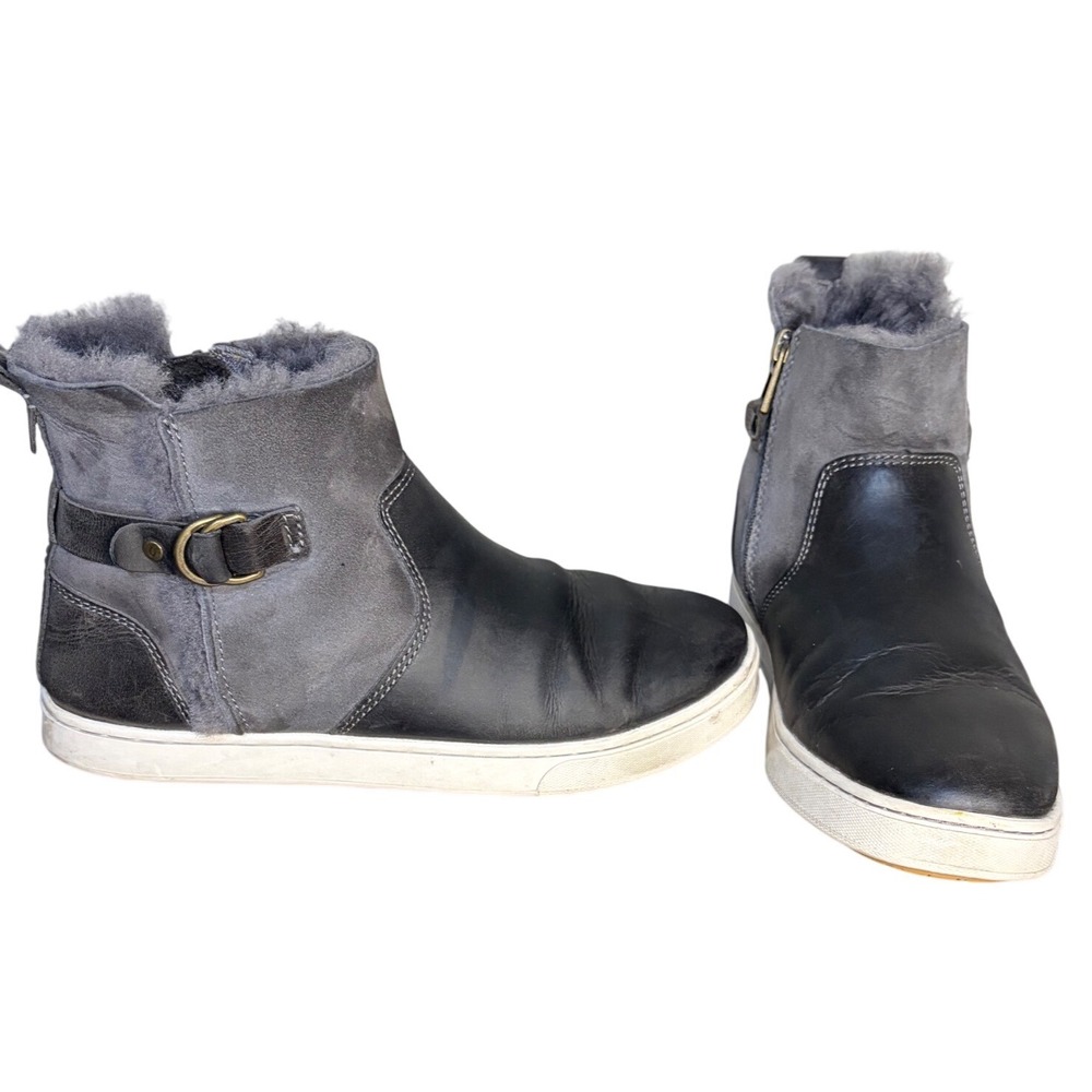 OluKai Charcoal‎ Pehuea Hulu Boot Shearling Lined Leather Women's Size 8